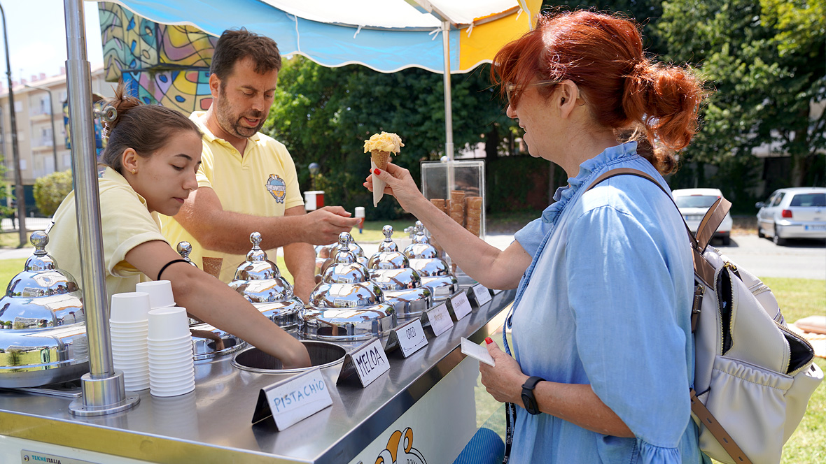 18jul23 ice cream day